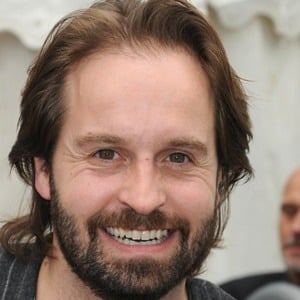 Alfie Boe Headshot 7 of 10