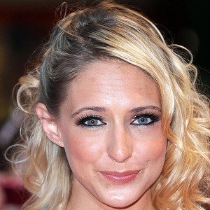 Ali Bastian - Bio, Family, Trivia | Famous Birthdays