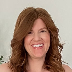 Ali Jauregui Headshot 4 of 6