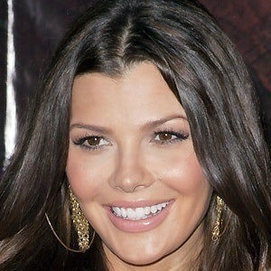 Ali Landry Headshot 9 of 10