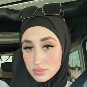 Alia Deeb Headshot 2 of 6
