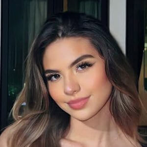 Aliah Weesner Headshot 6 of 6
