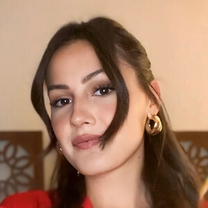 Alicia Iannacone Headshot 7 of 7
