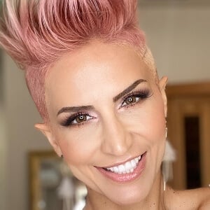 Alineh Avanessian Headshot 2 of 4