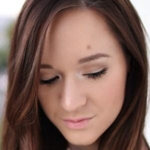 Alisha Marie - Bio, Facts, Family | Famous Birthdays