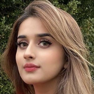 Alishbah Anjum at age 18