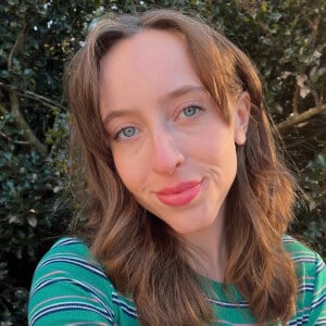 Alison Burke Headshot 2 of 5