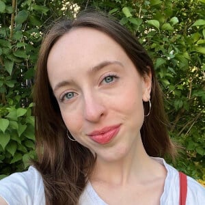 Alison Burke Headshot 3 of 5