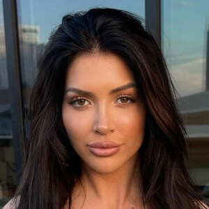 Alison Clements Headshot 2 of 9
