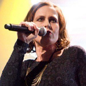 Alison Moyet - Bio, Family, Trivia | Famous Birthdays