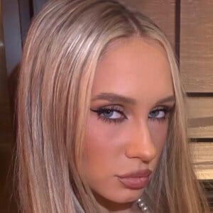 Alison Ogden Headshot 6 of 12