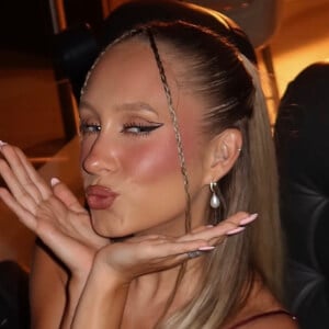 Alison Ogden Headshot 9 of 12