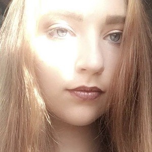 Alivia Mae Headshot 2 of 2