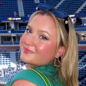 Aliyah Funschelle Headshot 6 of 8