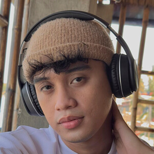Allen Carreon Headshot 2 of 6