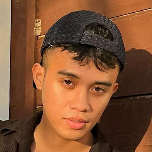Allen Carreon Headshot 5 of 6