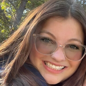 alli_bugg Headshot 4 of 4
