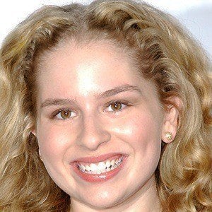 Allie Grant Headshot 3 of 6