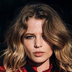 Allison Lanier Headshot 2 of 6