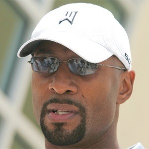 Alonzo Mourning Headshot 7 of 10