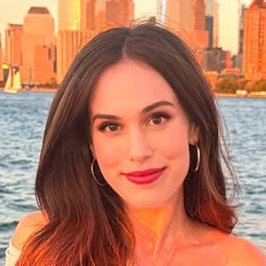 Alyssa Jaffe Headshot 6 of 9