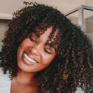 Alyssa Marie Headshot