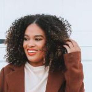 Alyssa Marie Headshot
