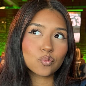 Alyssa Salazar Headshot 7 of 8