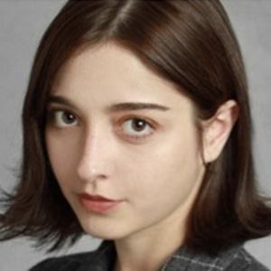 Amalia Ulman Headshot 6 of 7