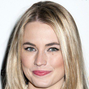 Amanda Hearst - Bio, Family, Trivia | Famous Birthdays