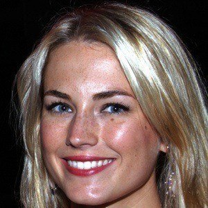 Amanda Hearst - Bio, Family, Trivia | Famous Birthdays