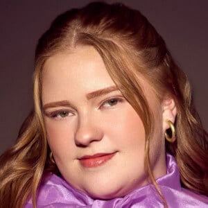 Amanda LaCount Headshot