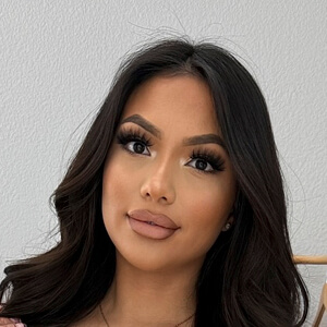 Amanda Pang Headshot 4 of 4