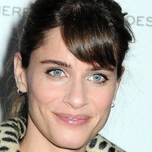 Amanda Peet at age 37