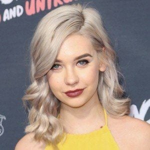 Amanda Steele Age Family Bio