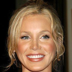 Amanda Swisten - Bio, Family, Trivia | Famous Birthdays