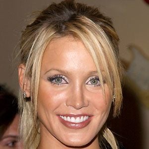 Amanda Swisten - Bio, Family, Trivia | Famous Birthdays