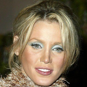 Amanda Swisten - Bio, Family, Trivia | Famous Birthdays