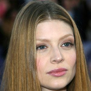 Amber Benson Headshot 2 of 9