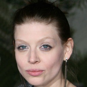 Amber Benson Headshot 6 of 9