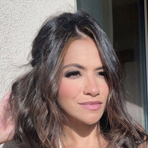 Amber Carson Headshot 13 of 13