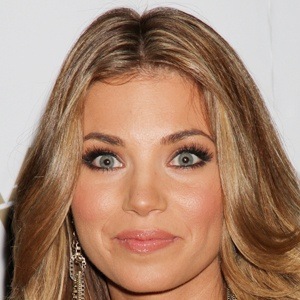 Amber Lancaster Headshot 8 of 10