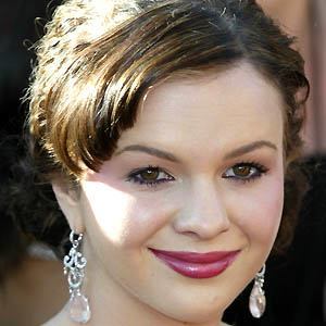 Amber Tamblyn Headshot 5 of 10