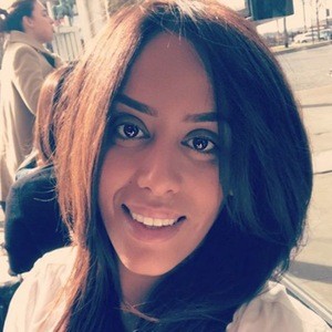 Amel Bent Headshot 5 of 10