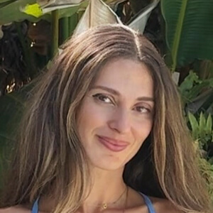 Amina H Taha Headshot 2 of 2