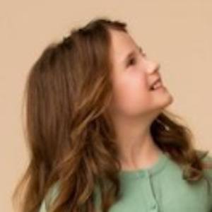 Amira Willighagen Headshot 7 of 10