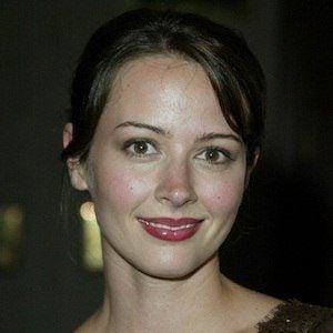 Amy Acker Headshot 7 of 10