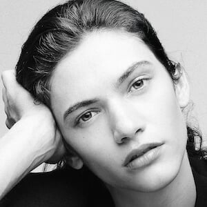 Amy Arnett Headshot 4 of 4