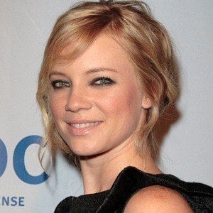 Amy Smart Headshot 7 of 10