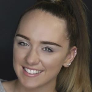 Amy Tinkler Headshot 2 of 10